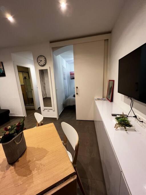 Great Apartment Close To Plaza De Torres Alicante Eksteriør billede