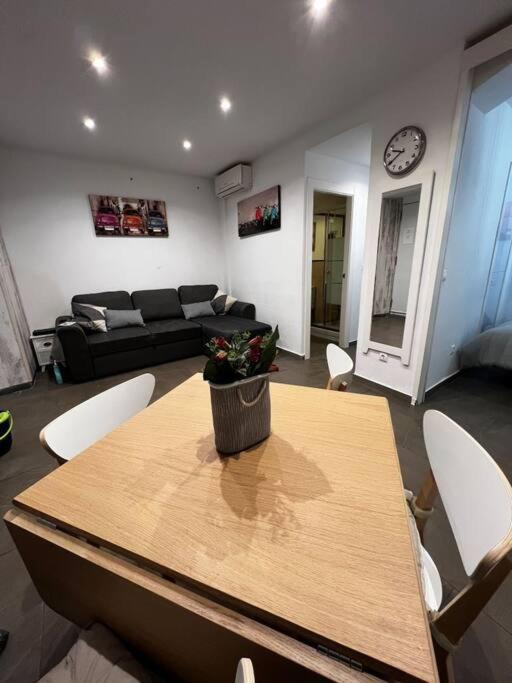 Great Apartment Close To Plaza De Torres Alicante Eksteriør billede